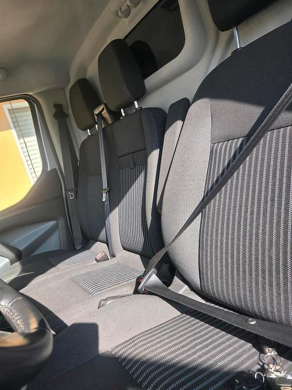 Second-hand Ford Transit Custom 155 CP (114 kW) 2014 Argintiu Monovolum