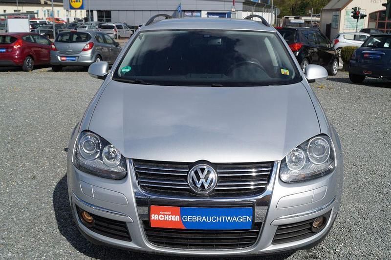 Silber Gebraucht 2008 VW Golf V Comfortline Kombi | 5.490 € (Etwas zu teuer) - Bild 1/4