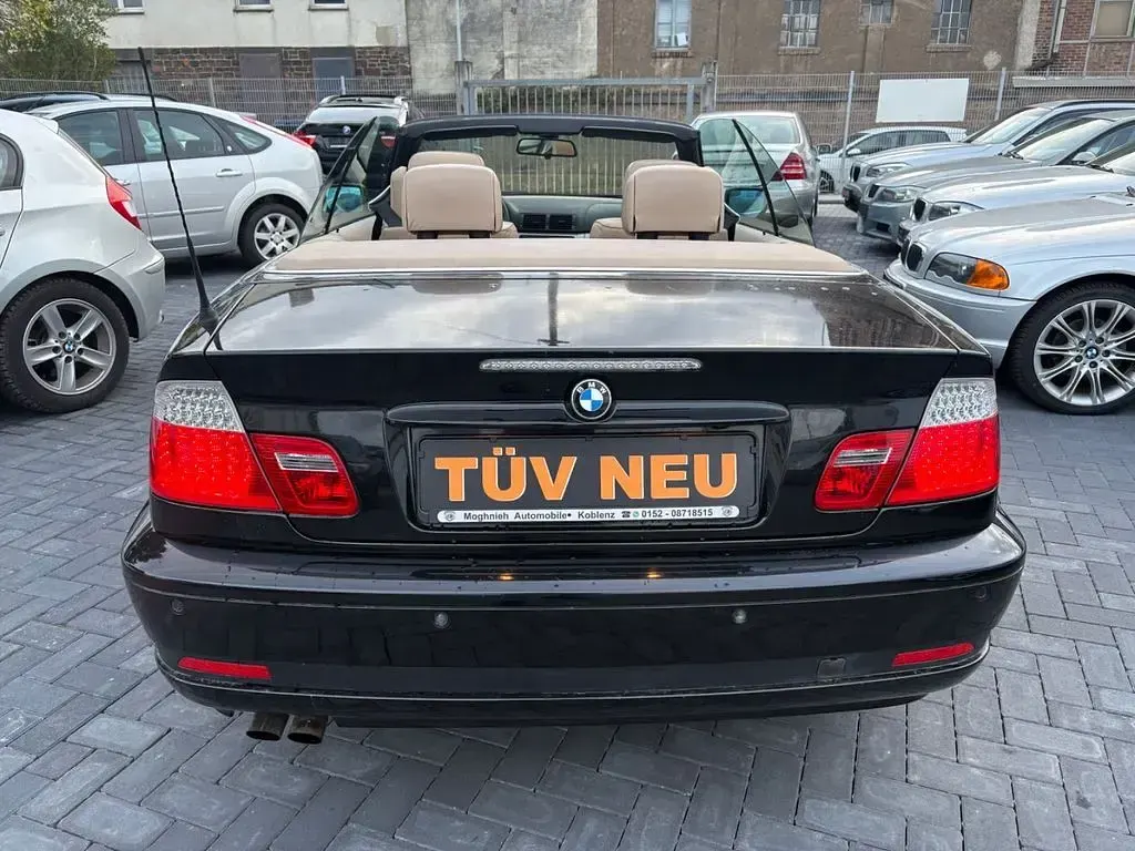 Gebraucht BMW 325 Cabriolet Performance 192 PS (141 kW) 2006 Schwarz Cabrio