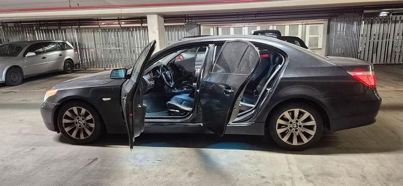 Gebraucht BMW 525 177 PS (130 kW) 2005 Schwarz Limousine