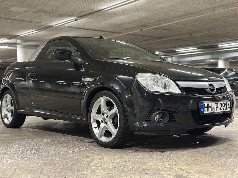 Schwarz Gebraucht 2004 Opel Tigra Cabrio | 850 € - Bild 1/4