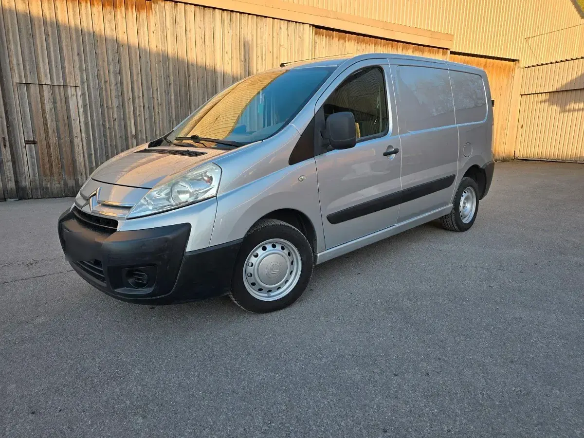 Usado Citroën Jumpy 120 HP (88 kW) 2011 Cinzento Monovolume