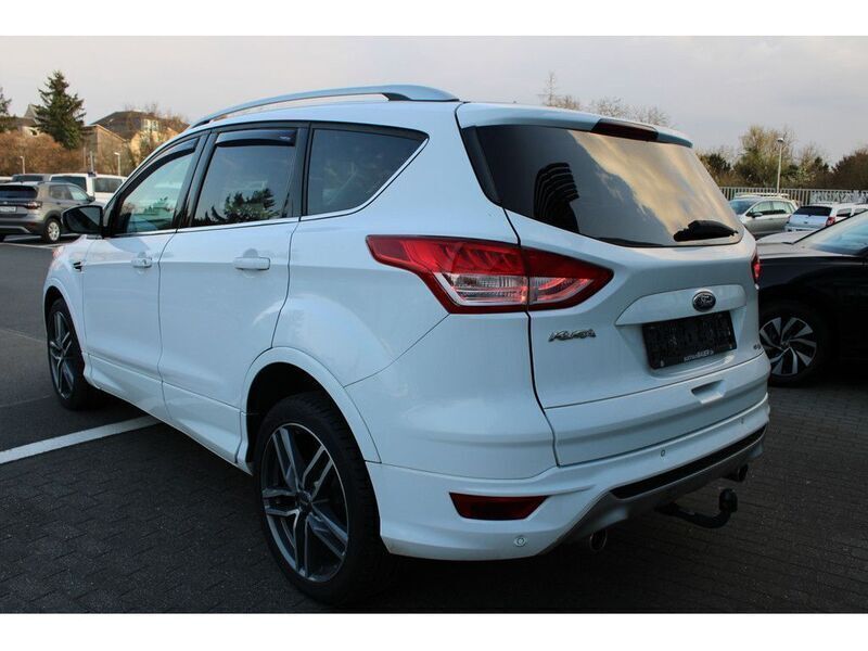 Gebraucht Ford Kuga Individual 163 PS (119 kW) 2014 Weiß SUV