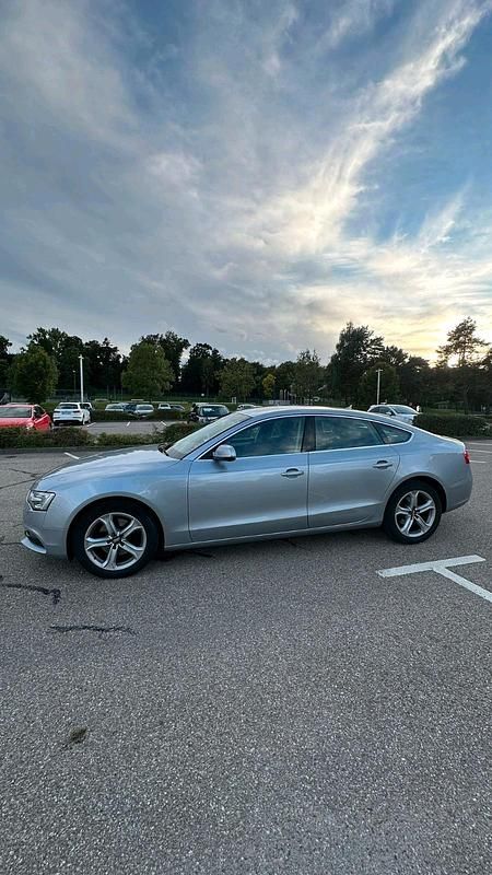 Gebraucht Audi A5 Sportback Comfort 140 PS (102 kW) 2015 Silber Kleinwagen