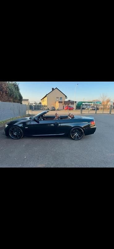 Schwarz Gebraucht 2008 BMW 330 Cabriolet Performance Cabrio | 7.800 € (Superpreis) - Bild 1/4
