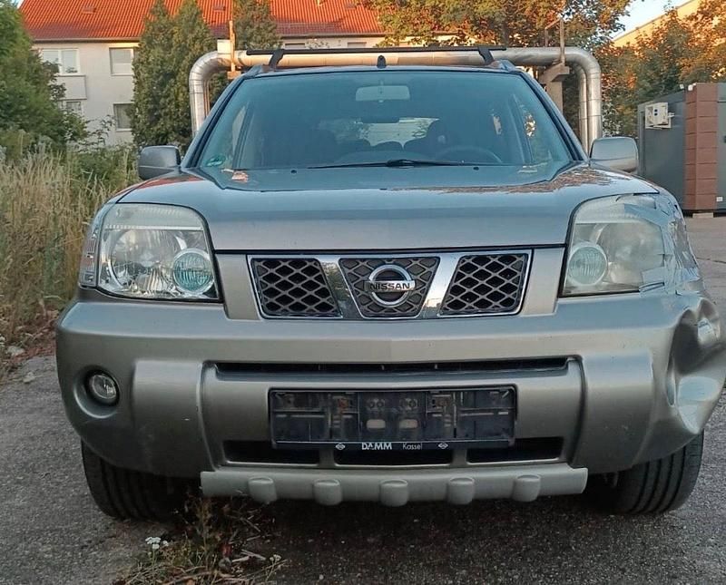 Silber Gebraucht 2006 Nissan X-Trail Comfort SUV | 1.850 € (Fairer Preis) - Bild 1/4