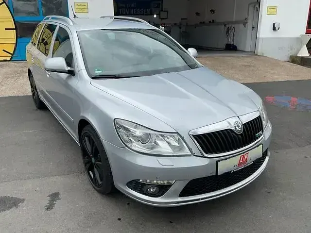 Gebraucht Skoda Octavia RS 170 PS (125 kW) 2012 Silber Kombi
