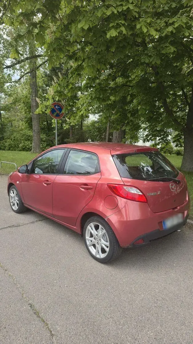 Gebraucht Mazda 2 68 PS (50 kW) 2008 Rot Kleinwagen