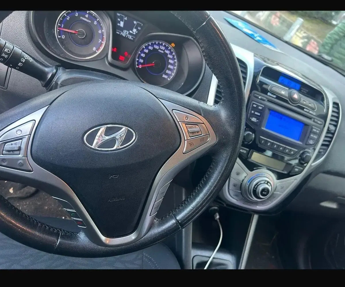 Gebraucht Hyundai ix20 Classic 90 PS (66 kW) 2011 Schwarz Kleinwagen