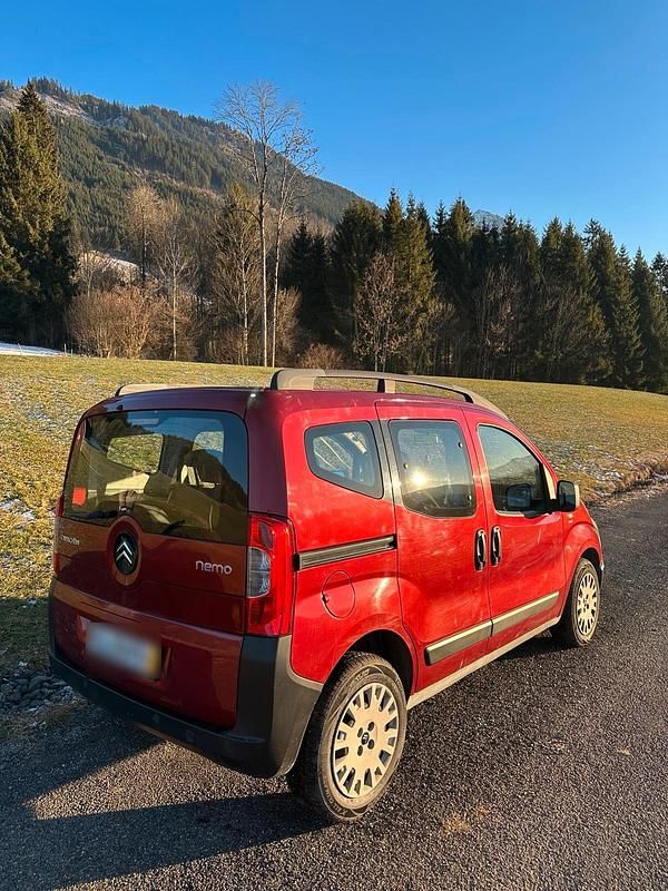 Gebraucht Citroën Nemo 65 PS (47 kW) 2010 Rot Van / Kleinbus