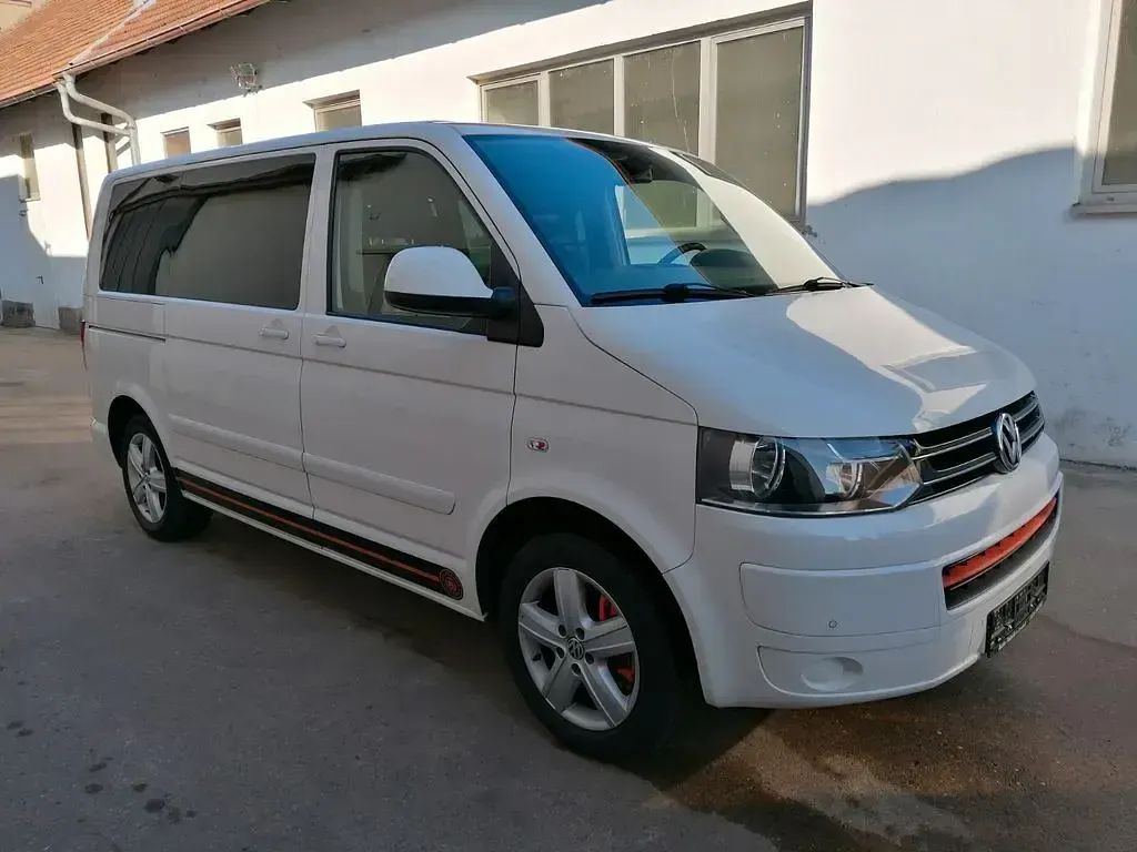 Second-hand VW Caravelle 179 CP (131 kW) 2011 Alb Van