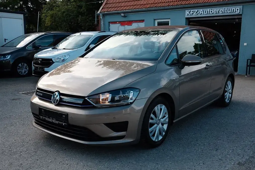 Gebraucht VW Golf Sportsvan 116 PS (85 kW) 2017 Gold Van / Kleinbus