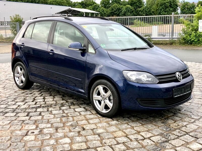 Blau Gebraucht 2009 VW Golf Plus Comfortline Van / Kleinbus | 4.988 € (Fairer Preis) - Bild 1/4