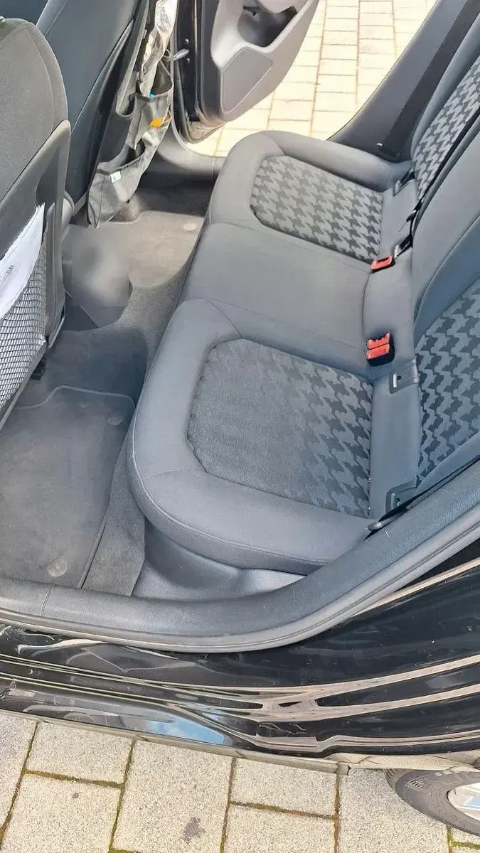 Second-hand Audi A3 Ambiente 125 CP (91 kW) 2016 Negru Berlinǎ