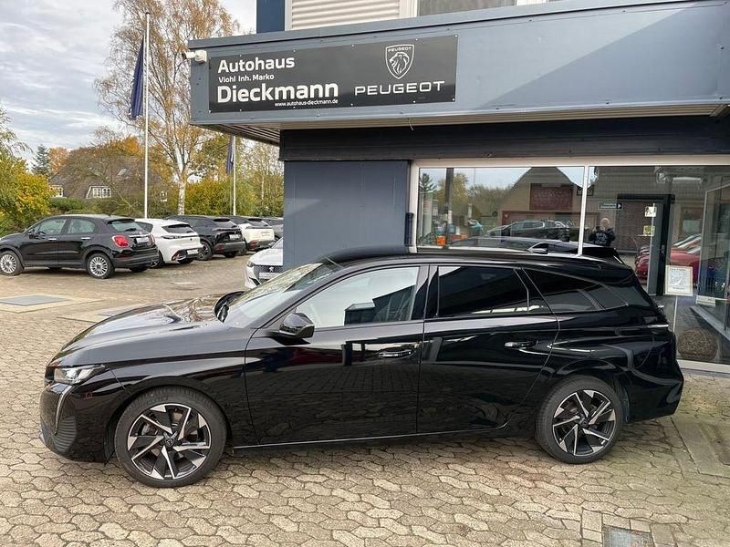 Gebraucht Peugeot 308 SW Allure 131 PS (96 kW) 2023 Schwarz Kombi