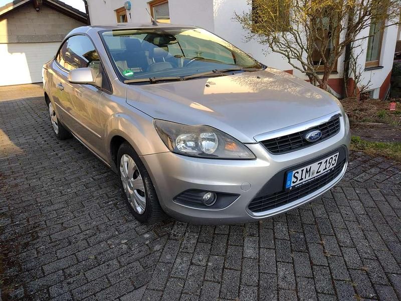 Gebraucht Ford Focus Cabriolet Titanium 136 PS (100 kW) 2009 Silber Cabrio