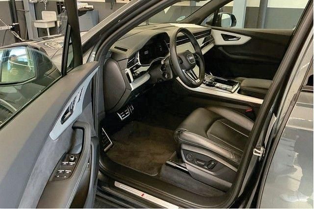 Gebraucht Audi Q7 Competition 286 PS (210 kW) 2023 Daytonagrau perleffekt SUV