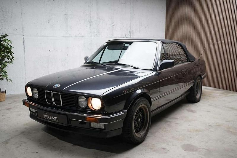 Gebraucht BMW 325 Cabriolet 170 PS (125 kW) 1987 Diamantschwarz metallic Cabrio