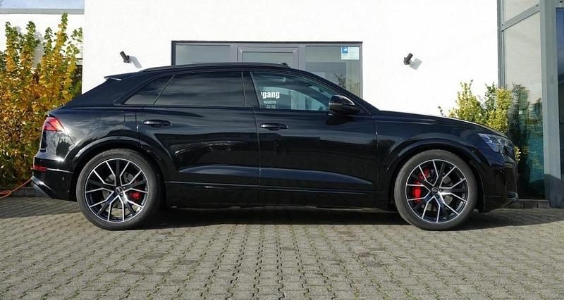 Gebraucht Audi e-tron S-Line 394 PS (289 kW) 2024 Metallic SUV