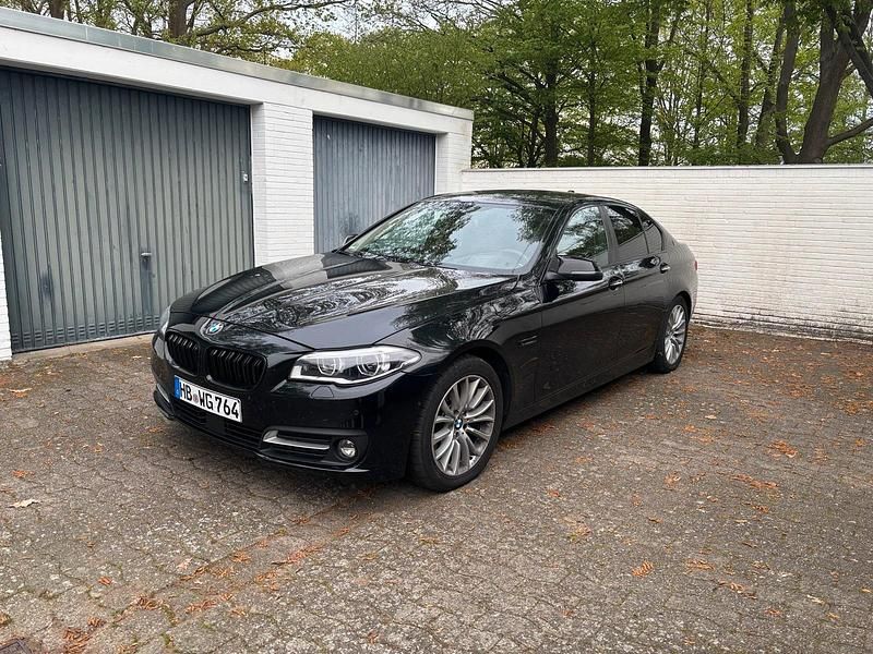 Schwarz Gebraucht 2016 BMW 530 Comfort Edition Limousine | 18.000 € (Superpreis) - Bild 1/4