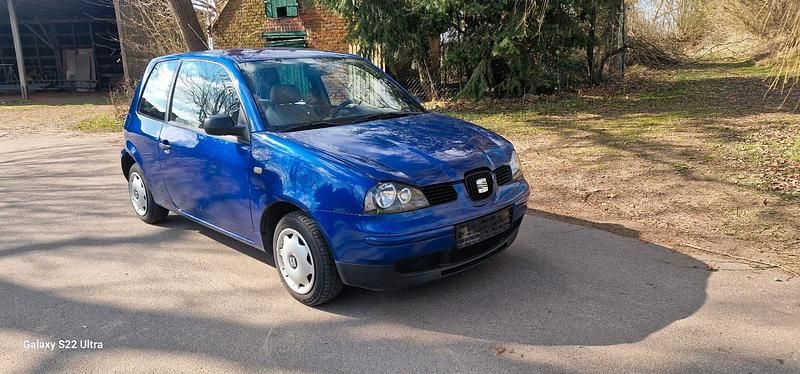 Blau Gebraucht 2002 Seat Arosa Kleinwagen | 1.250 € (Fairer Preis) - Bild 1/4
