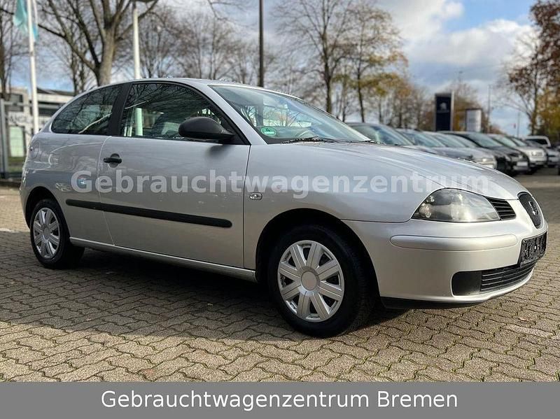 Gebraucht Seat Ibiza Fresh 75 PS (55 kW) 2004 Silber Limousine
