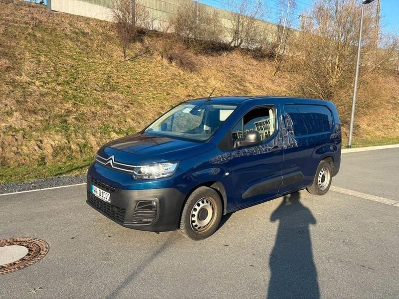 Second-hand Citroën Berlingo 102 CP (75 kW) 2020 Albastru Monovolum
