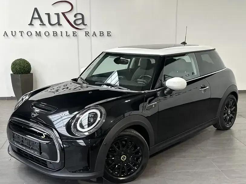 Gebraucht Mini Cooper SE 135 kW (184 PS) 2022 Midnight black ii Kleinwagen