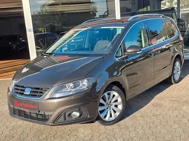 Gebraucht Seat Alhambra Style Plus 331 PS (243 kW) 2016 Braun Van / Kleinbus