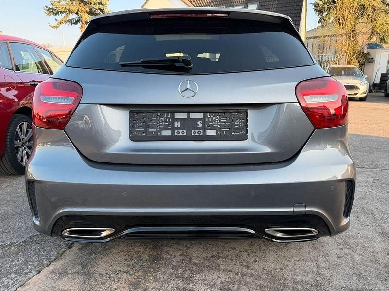 Gebraucht Mercedes A200 AMG 156 PS (114 kW) 2016 Grau Limousine