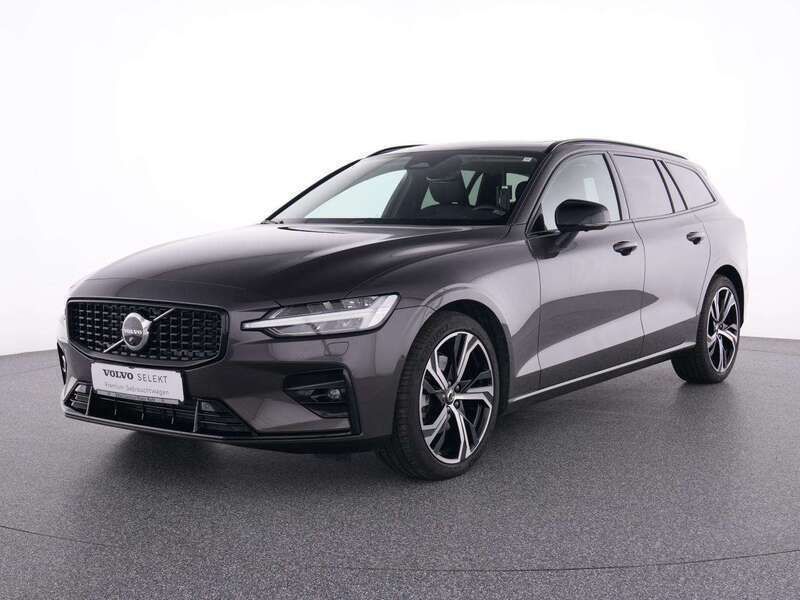Gebraucht Volvo V60 Plus 197 PS (144 kW) 2023 Platinum grey / metallic Kombi