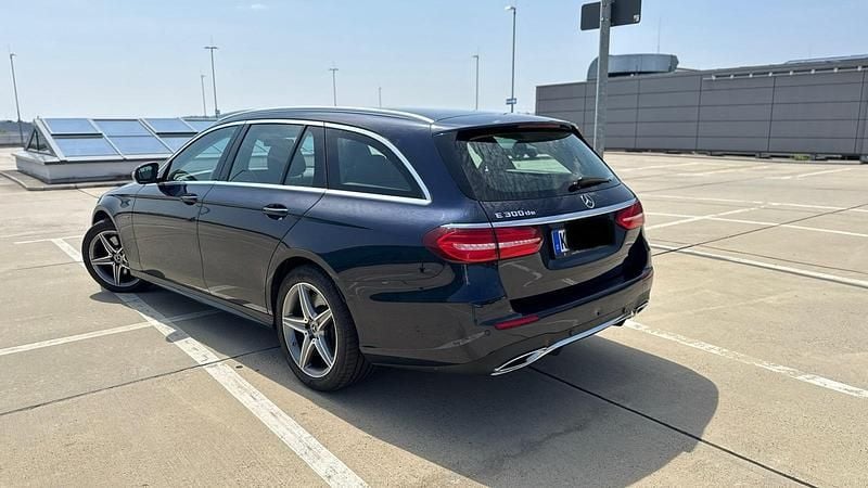 Gebraucht Mercedes E300 AMG 306 PS (225 kW) 2020 Kombi