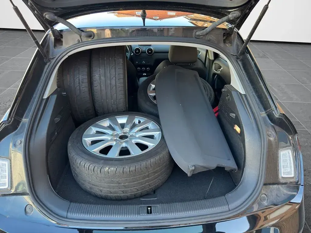 Gebraucht Audi A1 Sportback Ambition 86 PS (63 kW) 2013 Schwarz Kleinwagen
