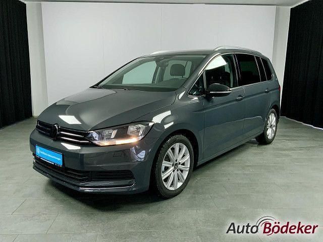 Gebraucht VW Touran Goal 150 PS (110 kW) 2025 Grau Van / Kleinbus