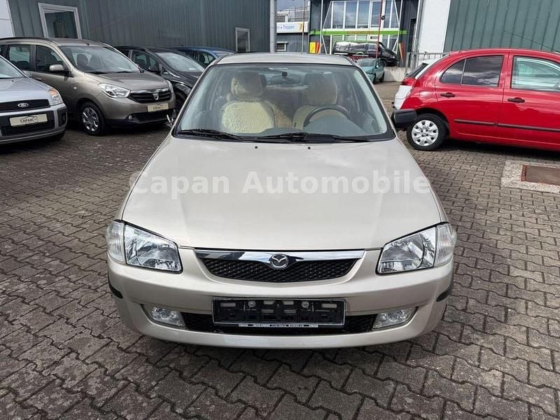 Gebraucht Mazda 323 88 PS (64 kW) 1999 Beige Limousine