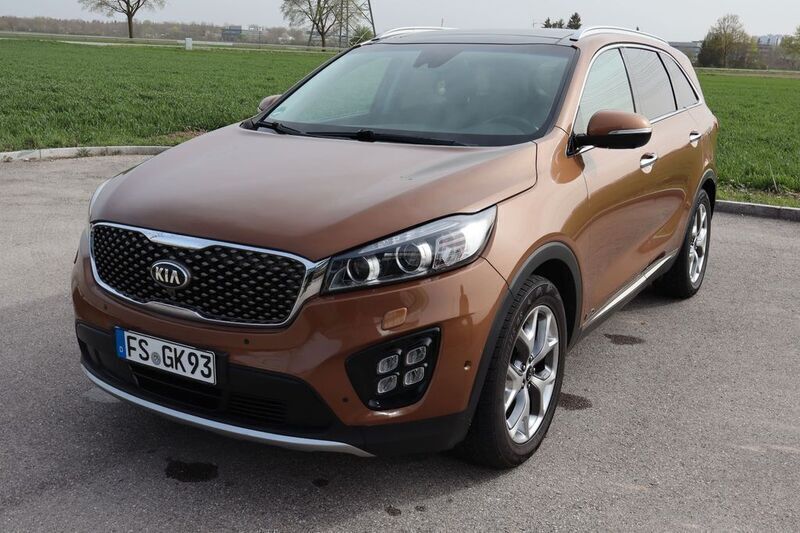 Braun Gebraucht 2017 Kia Sorento Platinum SUV | 15.800 € (Superpreis) - Bild 1/4