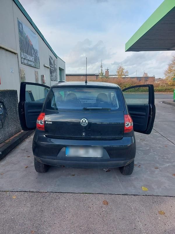 Schwarz Gebraucht 2008 VW Fox Kleinwagen | 1.300 € (Guter Preis) - Bild 1/4