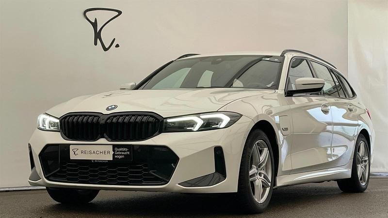 Second-hand BMW 330e Efficient Dynamics 292 CP (214 kW) 2022 Alb Break