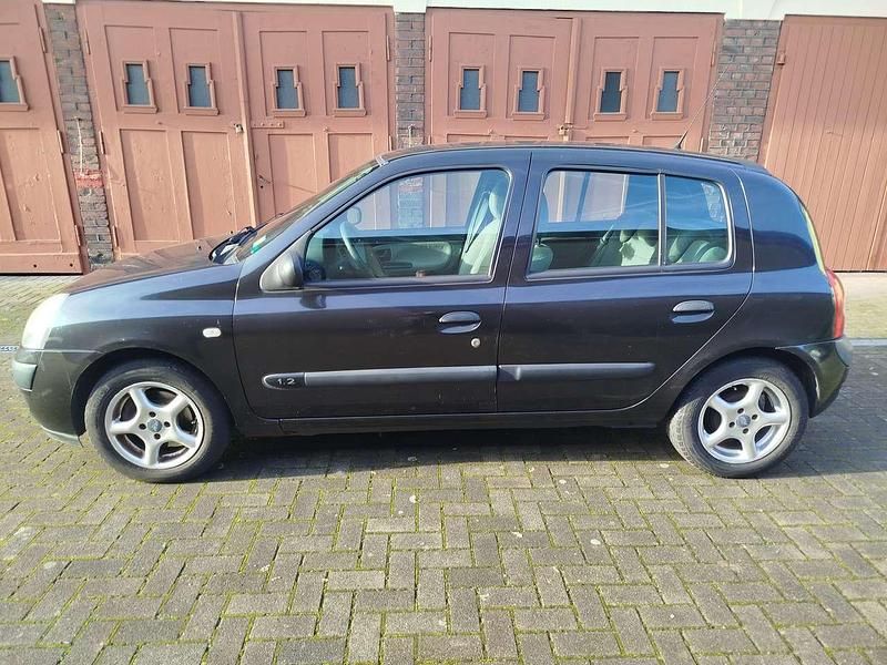 Gebraucht Renault Clio II 58 PS (42 kW) 2005 Braun Kleinwagen