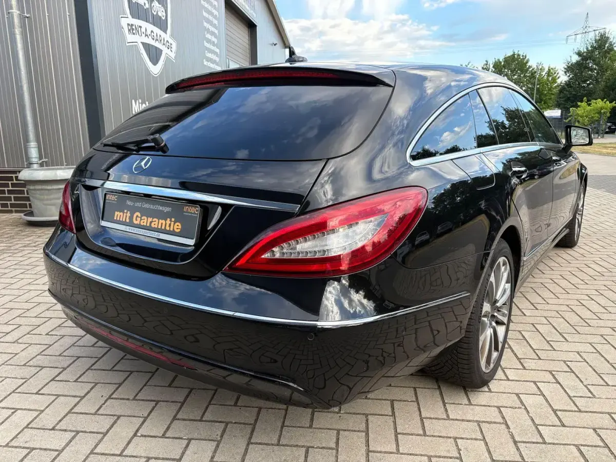 Gebraucht Mercedes CLS250 Shooting Brake 204 PS (150 kW) 2015 Schwarz Kombi