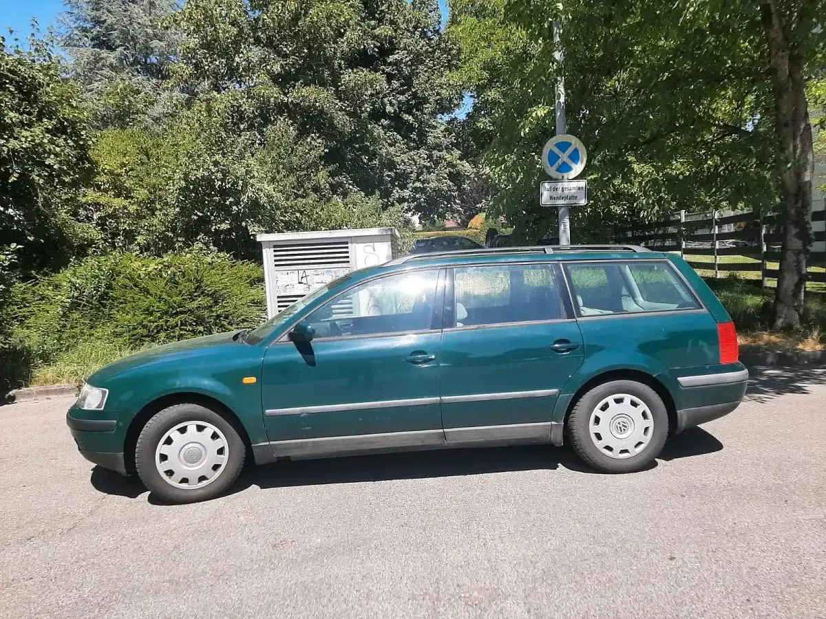 Gebraucht VW Passat 150 PS (110 kW) 1998 Grün Kombi