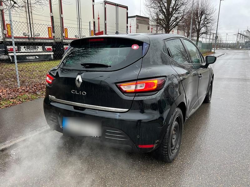 Schwarz Gebraucht 2016 Renault Clio IV Limousine | 4.500 € (Superpreis) - Bild 1/4