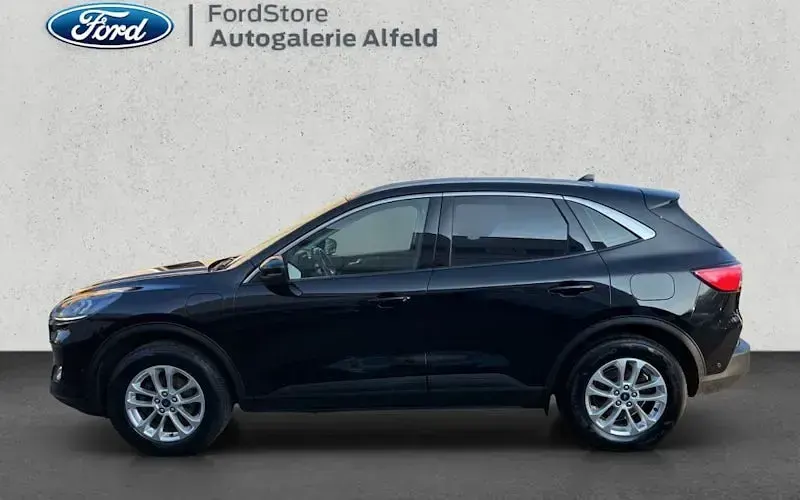 Usata Ford Kuga Titanium 224 CV (164 kW) 2022 Nero SUV