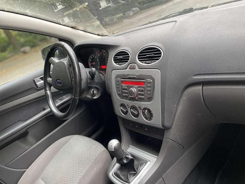 Gebraucht Ford Focus Ghia 125 PS (91 kW) 2007 Kombi
