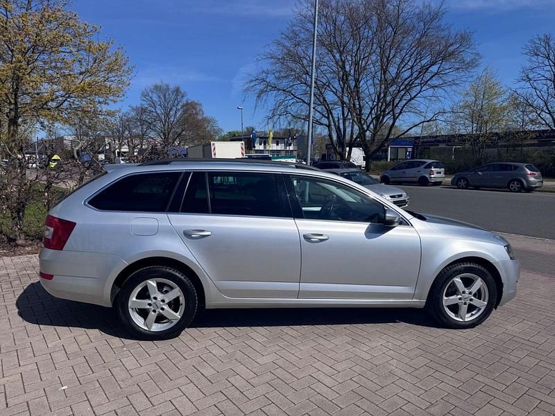 Gebraucht Skoda Octavia Style 150 PS (110 kW) 2016 Silber Kleinwagen