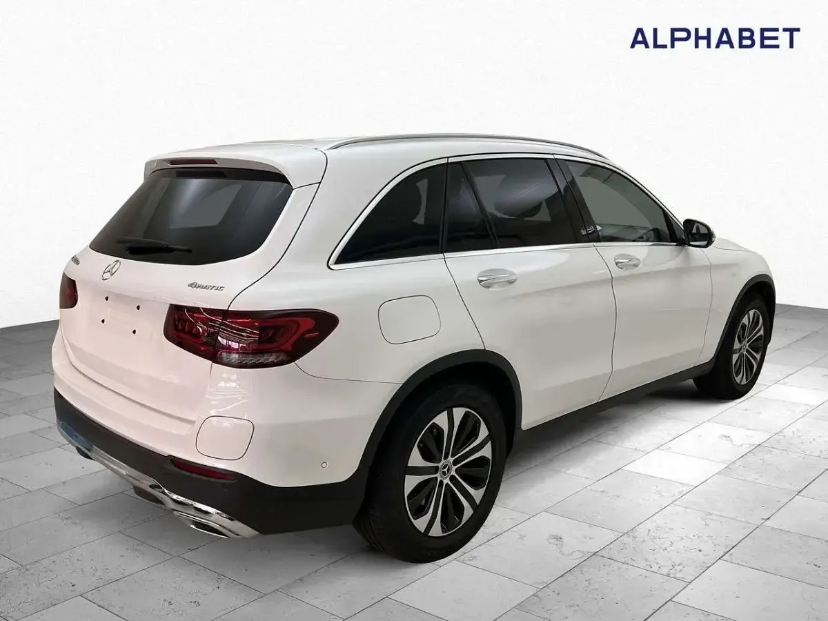 Gebraucht Mercedes GLC300de 194 PS (142 kW) 2021 Weiß SUV