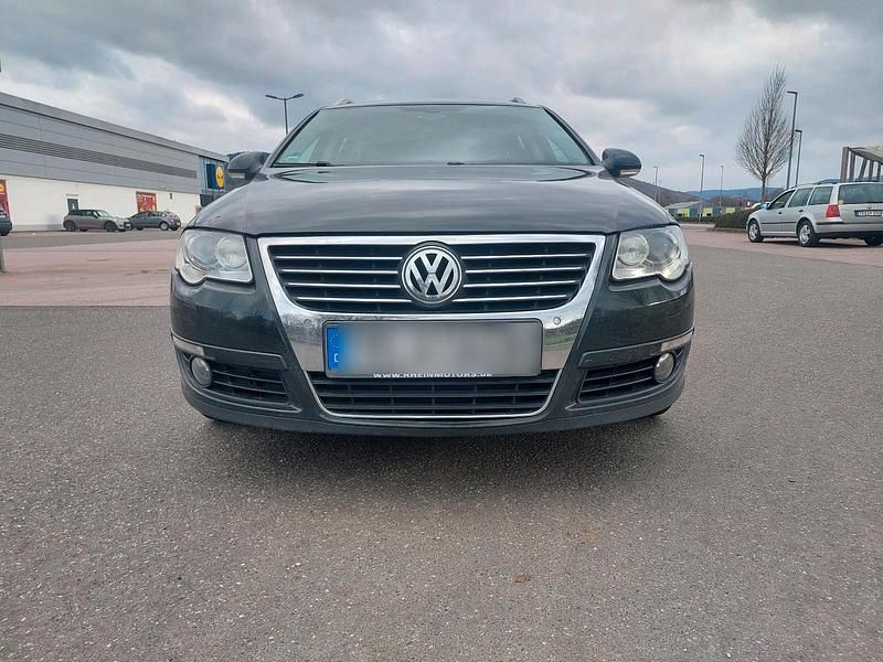 Grün Gebraucht 2006 VW Passat Highline Kombi | 4.800 € (Fairer Preis) - Bild 1/4