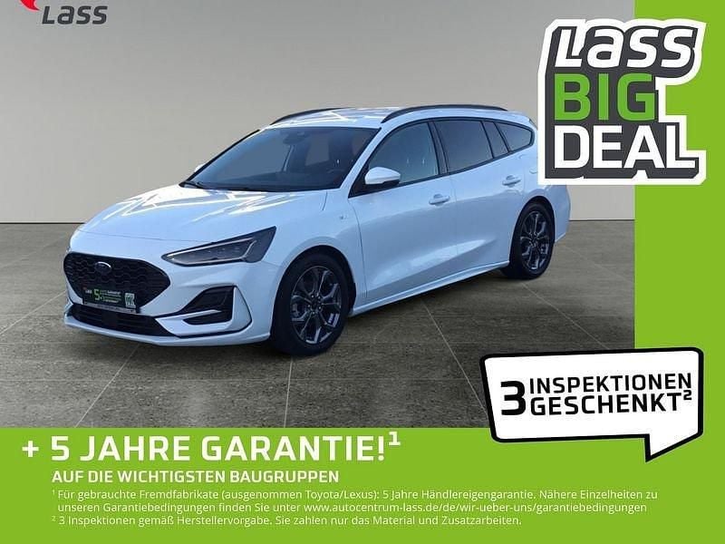 Weiß Gebraucht 2024 Ford Focus ST-Line Limousine | 22.460 € (Guter Preis) - Bild 1/4