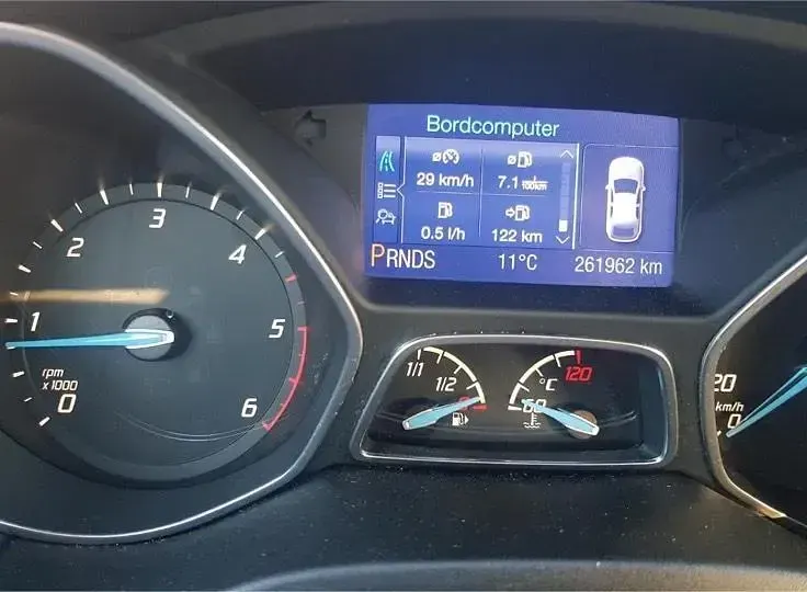 Gebraucht Ford Focus 150 PS (110 kW) 2012 Silber Kombi