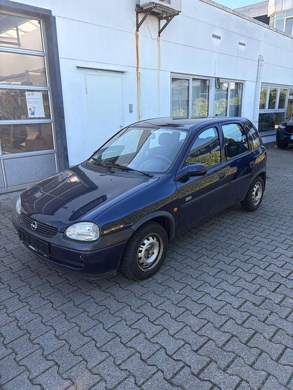 Gebraucht Opel Corsa Edition 90 PS (66 kW) 2000 Limousine
